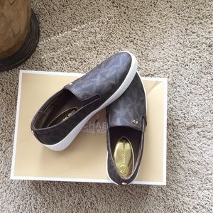 Michael Kors Slip-On loafers size 6.5